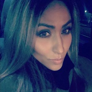 Meet your Posher, Aejandra